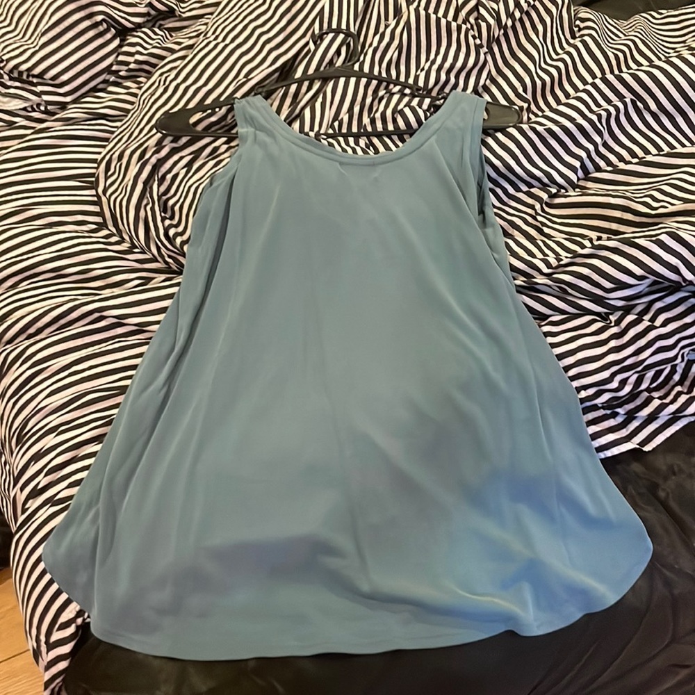 blue shirt